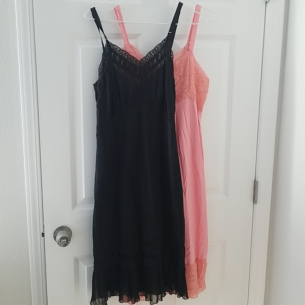 Bundle of two vintage slips